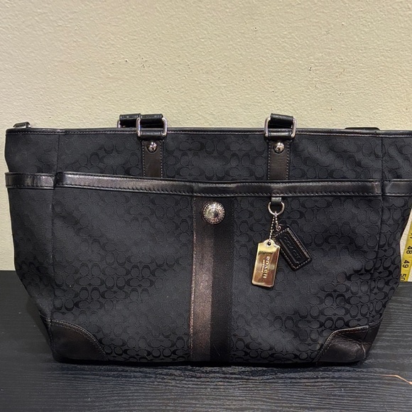 Coach Handbags - Vintage Coach Black purse